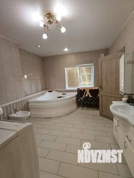 Дом 236м², 2-этажный, посуточно, 