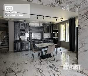 Дом 220м², 2-этажный, на длительный срок, 