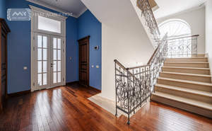 Дом 550м², 2-этажный, на длительный срок, 