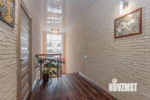 Дом 250м², 3-этажный, на длительный срок, 