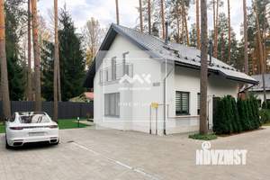 Дом 132м², 2-этажный, на длительный срок, 