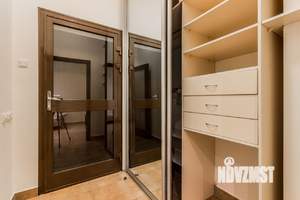 Таунхаус 135м², 3-этажный, на длительный срок, 