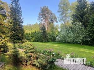 Дом 208м&sup2;, 2-этажный, посуточно, 