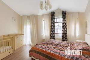 Дом 150м², 2-этажный, на длительный срок, 