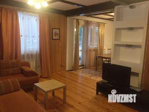 Коттедж 150м&sup2;, 2-этажный, на длительный срок, 