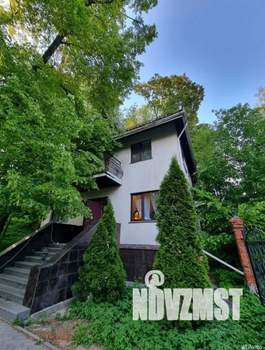 Дом 280м&sup2;, 3-этажный, посуточно, 