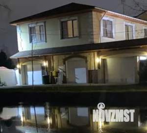 Дом 203м², 2-этажный, посуточно, 