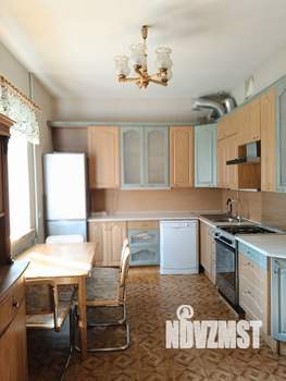 Дом 180м², 2-этажный, на длительный срок, 