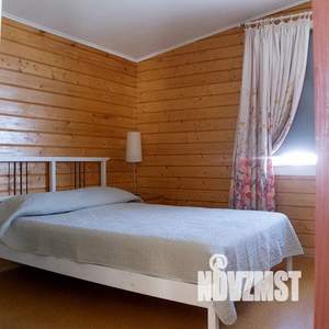 Дом 44м&sup2;, 2-этажный, посуточно, 