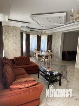 Коттедж 268м&sup2;, 2-этажный, на длительный срок, 