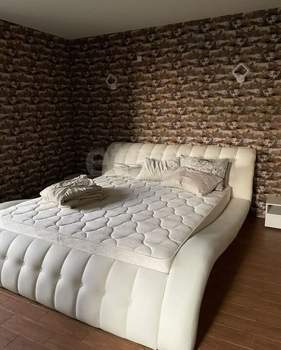 Дом 240м², 2-этажный, на длительный срок, 