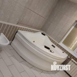 Дом 236м², 2-этажный, посуточно, 