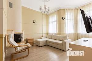 Дом 150м², 2-этажный, на длительный срок, 