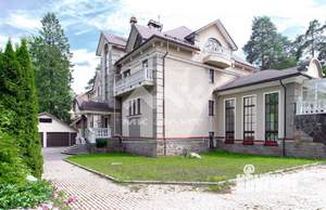 Дом 772м&sup2;, 4-этажный, на длительный срок, 