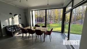 Дом 250м², 2-этажный, на длительный срок, 