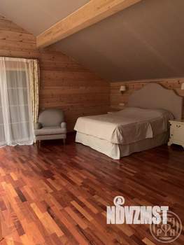 Дом 256м&sup2;, 2-этажный, на длительный срок, 