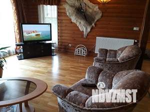Коттедж 250м², 2-этажный, на длительный срок, 