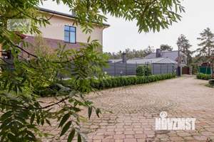 Коттедж 240м², 3-этажный, на длительный срок, 