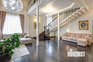 Коттедж 250м², 2-этажный, на длительный срок, 