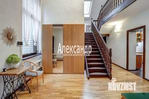Дом 300м², 3-этажный, на длительный срок, 