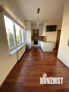 Таунхаус 164м², 3-этажный, на длительный срок, 