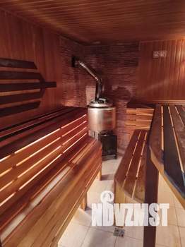 Дом 300м&sup2;, 3-этажный, посуточно, 