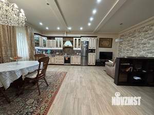 Дом 201м², 3-этажный, на длительный срок, 