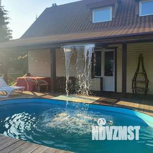 Дом 232м&sup2;, 2-этажный, посуточно, 