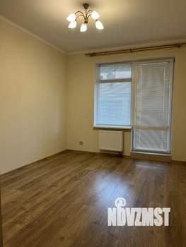 Таунхаус 160м², 3-этажный, на длительный срок, 