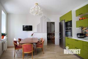 Дом 210м², 3-этажный, на длительный срок, 