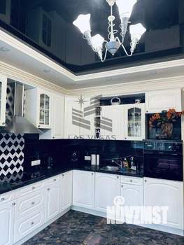 Дом 200м², 2-этажный, на длительный срок, 