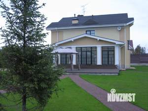 Коттедж 200м&sup2;, 3-этажный, на длительный срок, 