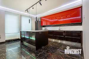 Коттедж 300м², 2-этажный, на длительный срок, 