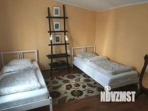 Дом 180м&sup2;, 2-этажный, посуточно, 