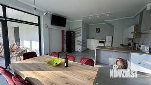 Дом 250м², 2-этажный, на длительный срок, 