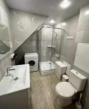 Дом 91м&sup2;, 3-этажный, на длительный срок, 