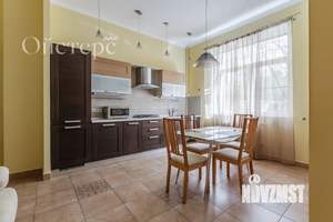 Таунхаус 135м&sup2;, 3-этажный, на длительный срок, 