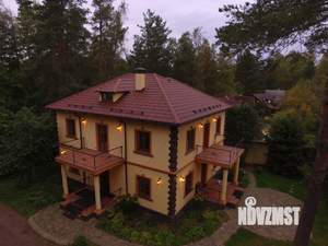 Дом 220м&sup2;, 2-этажный, на длительный срок, 