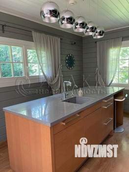 Коттедж 350м², 2-этажный, на длительный срок, 