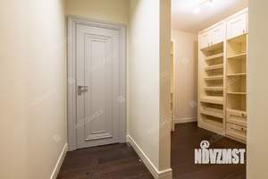 Коттедж 300м², 2-этажный, на длительный срок, 