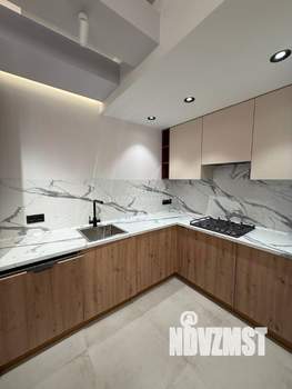 Дом 154м&sup2;, 3-этажный, на длительный срок, 