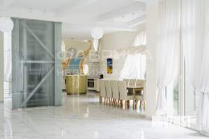 Дом 561м², 3-этажный, на длительный срок, 