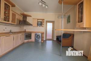 Коттедж 340м&sup2;, 2-этажный, на длительный срок, 