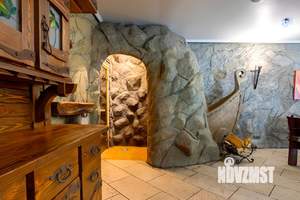 Дом 1000м², 2-этажный, посуточно, 