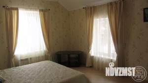 Дом 300м², 2-этажный, на длительный срок, 