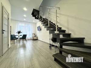 Таунхаус 92м&sup2;, 2-этажный, на длительный срок, 