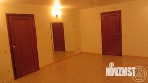 Дом 300м&sup2;, 2-этажный, на длительный срок, 