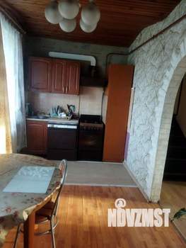 Коттедж 270м&sup2;, 4-этажный, на длительный срок, 