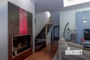 Дом 250м², 3-этажный, на длительный срок, 