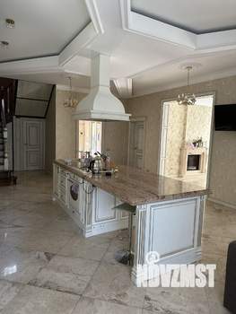 Коттедж 268м&sup2;, 2-этажный, на длительный срок, 